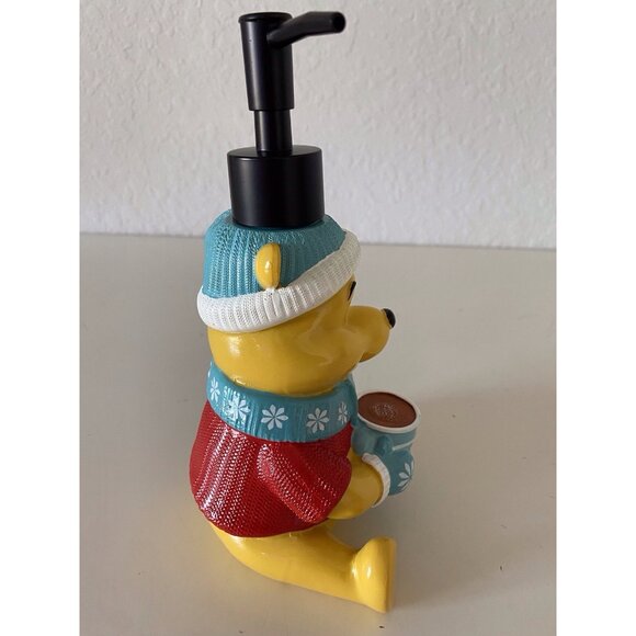Disney Winnie The Pooh Hot Cocoa Christmas Santa Hat Soap Dispenser Ceramic NEW - Picture 5 of 9